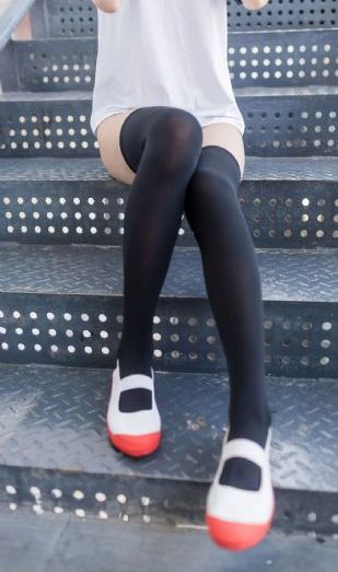 漂亮的女邻居在线看_超清视频大全