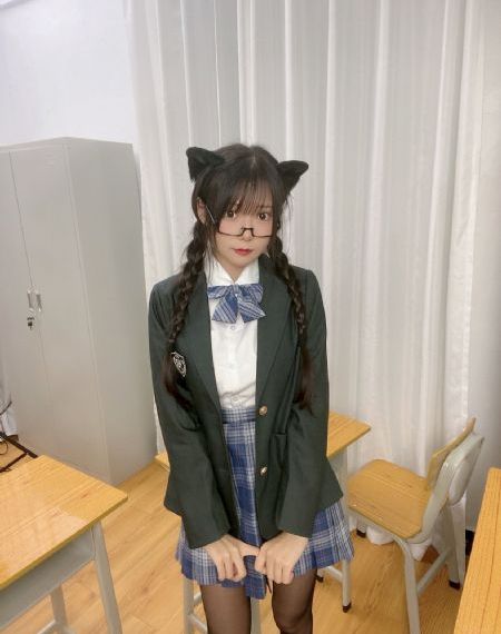 十九岁免费观看粤语_超清高清在线观看