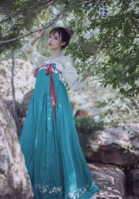老湿机午夜_高清免费在线观看